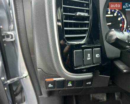 Серый Мицубиси Аутлендер, объемом двигателя 2.4 л и пробегом 189 тыс. км за 16950 $, фото 62 на Automoto.ua