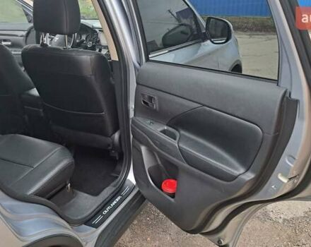 Серый Мицубиси Аутлендер, объемом двигателя 2.36 л и пробегом 120 тыс. км за 16100 $, фото 28 на Automoto.ua