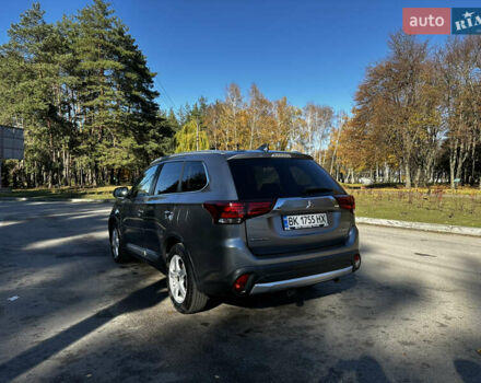 Сірий Міцубісі Аутлендер, об'ємом двигуна 2.2 л та пробігом 240 тис. км за 19600 $, фото 6 на Automoto.ua