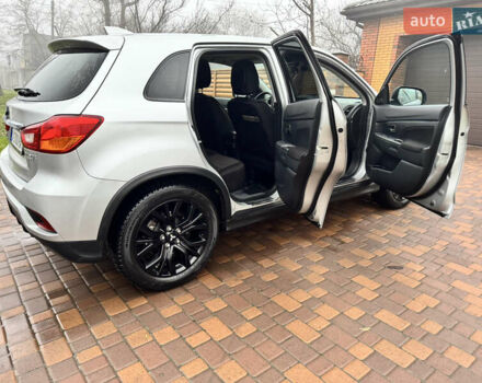 Серый Мицубиси Аутлендер, объемом двигателя 2 л и пробегом 161 тыс. км за 15500 $, фото 10 на Automoto.ua