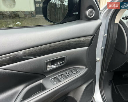 Серый Мицубиси Аутлендер, объемом двигателя 2.4 л и пробегом 189 тыс. км за 16950 $, фото 45 на Automoto.ua