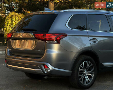 Серый Мицубиси Аутлендер, объемом двигателя 2.4 л и пробегом 167 тыс. км за 15999 $, фото 7 на Automoto.ua