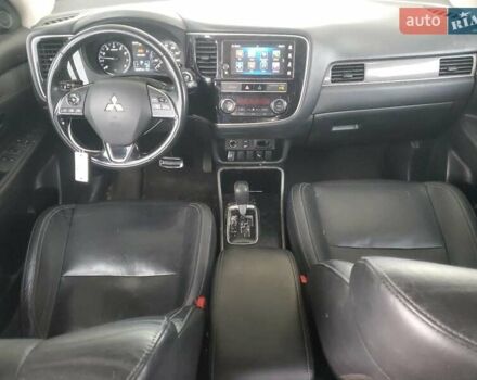 Серый Мицубиси Аутлендер, объемом двигателя 2.36 л и пробегом 154 тыс. км за 2700 $, фото 7 на Automoto.ua