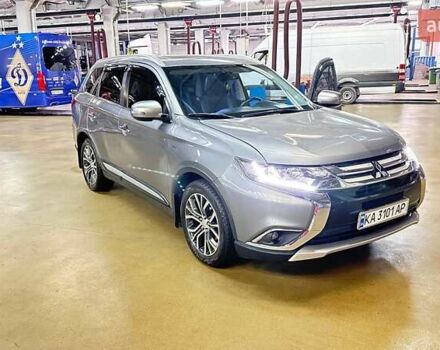 Серый Мицубиси Аутлендер, объемом двигателя 3 л и пробегом 130 тыс. км за 16750 $, фото 8 на Automoto.ua