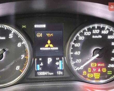 Серый Мицубиси Аутлендер, объемом двигателя 3 л и пробегом 130 тыс. км за 16750 $, фото 22 на Automoto.ua