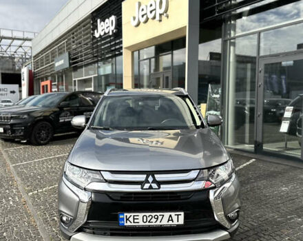 Мицубиси Аутлендер 2017 в Днепре (Днепропетровске) на Automoto.ua Серый Мицубиси Аутлендер, объемом двигателя 2 л и пробегом 103 тыс. км за 16990 $, фото 2 на Automoto.ua