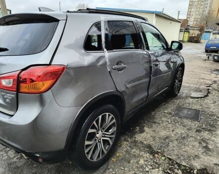 Сірий Міцубісі Аутлендер, об'ємом двигуна 2.4 л та пробігом 186 тис. км за 8800 $, фото 4 на Automoto.ua