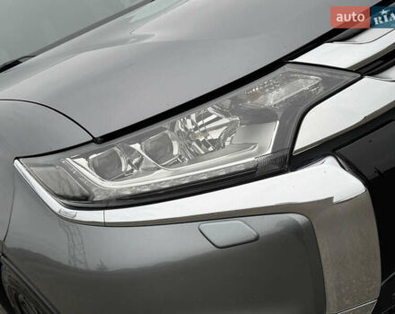 Серый Мицубиси Аутлендер, объемом двигателя 2.2 л и пробегом 152 тыс. км за 17500 $, фото 11 на Automoto.ua