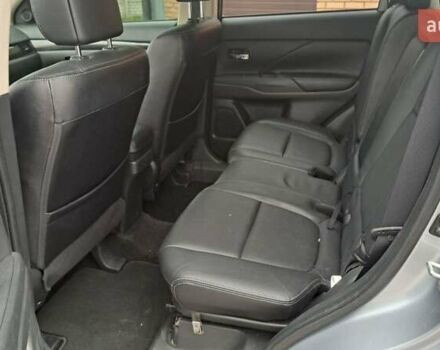 Серый Мицубиси Аутлендер, объемом двигателя 2.36 л и пробегом 120 тыс. км за 16100 $, фото 27 на Automoto.ua