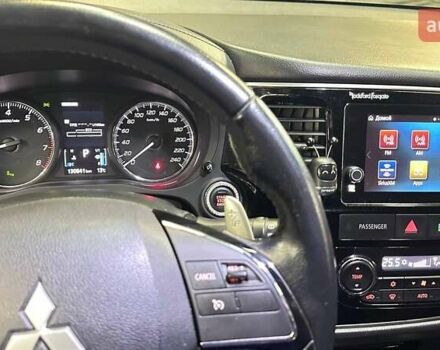 Серый Мицубиси Аутлендер, объемом двигателя 3 л и пробегом 130 тыс. км за 16750 $, фото 21 на Automoto.ua