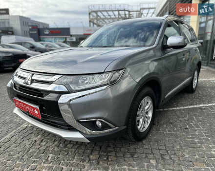 Мицубиси Аутлендер 2017 в Днепре (Днепропетровске) на Automoto.ua Серый Мицубиси Аутлендер, объемом двигателя 2 л и пробегом 103 тыс. км за 16990 $, фото 6 на Automoto.ua