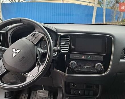 Серый Мицубиси Аутлендер, объемом двигателя 2.36 л и пробегом 120 тыс. км за 16100 $, фото 17 на Automoto.ua
