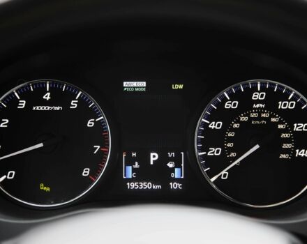 Серый Мицубиси Аутлендер, объемом двигателя 3 л и пробегом 195 тыс. км за 16900 $, фото 14 на Automoto.ua