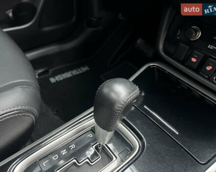 Серый Мицубиси Аутлендер, объемом двигателя 2.4 л и пробегом 189 тыс. км за 16950 $, фото 117 на Automoto.ua