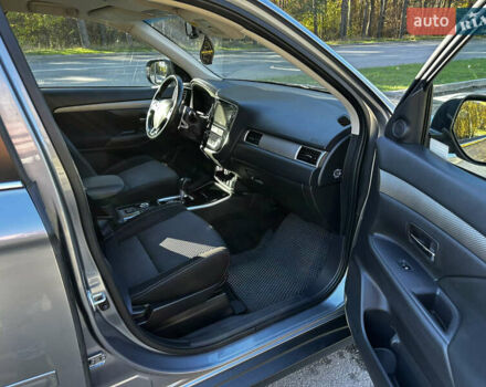 Сірий Міцубісі Аутлендер, об'ємом двигуна 2.2 л та пробігом 240 тис. км за 19600 $, фото 13 на Automoto.ua