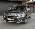 Серый Мицубиси Аутлендер, объемом двигателя 2.36 л и пробегом 145 тыс. км за 17500 $, фото 4 на Automoto.ua
