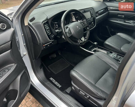 Серый Мицубиси Аутлендер, объемом двигателя 2.4 л и пробегом 189 тыс. км за 16950 $, фото 42 на Automoto.ua