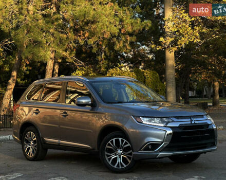 Серый Мицубиси Аутлендер, объемом двигателя 2.4 л и пробегом 167 тыс. км за 15999 $, фото 8 на Automoto.ua