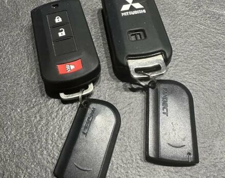 Серый Мицубиси Аутлендер, объемом двигателя 2.36 л и пробегом 85 тыс. км за 17500 $, фото 35 на Automoto.ua