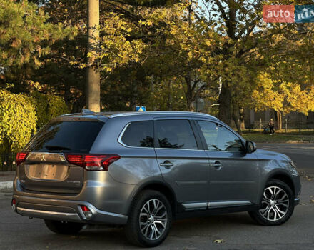 Серый Мицубиси Аутлендер, объемом двигателя 2.4 л и пробегом 167 тыс. км за 15999 $, фото 6 на Automoto.ua