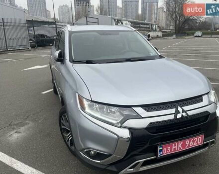 Серый Мицубиси Аутлендер, объемом двигателя 2.36 л и пробегом 120 тыс. км за 16100 $, фото 14 на Automoto.ua