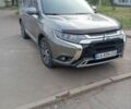 Сірий Міцубісі Аутлендер, об'ємом двигуна 3 л та пробігом 198 тис. км за 14972 $, фото 1 на Automoto.ua