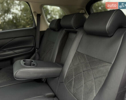 Серый Мицубиси Аутлендер, объемом двигателя 2.2 л и пробегом 152 тыс. км за 17500 $, фото 75 на Automoto.ua