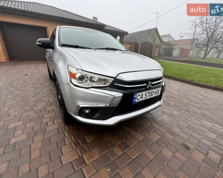 Серый Мицубиси Аутлендер, объемом двигателя 2 л и пробегом 161 тыс. км за 15500 $, фото 5 на Automoto.ua