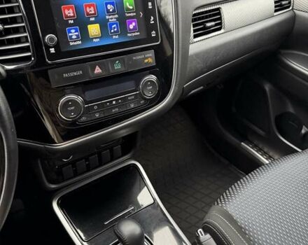 Сірий Міцубісі Аутлендер, об'ємом двигуна 2.36 л та пробігом 86 тис. км за 17000 $, фото 23 на Automoto.ua