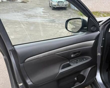 Сірий Міцубісі Аутлендер, об'ємом двигуна 2.36 л та пробігом 86 тис. км за 17000 $, фото 28 на Automoto.ua