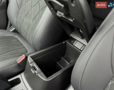 Серый Мицубиси Аутлендер, объемом двигателя 2.2 л и пробегом 152 тыс. км за 17500 $, фото 62 на Automoto.ua