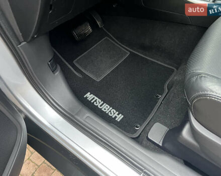 Серый Мицубиси Аутлендер, объемом двигателя 2.4 л и пробегом 189 тыс. км за 16950 $, фото 49 на Automoto.ua