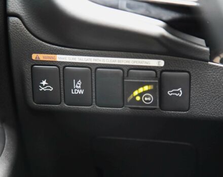 Серый Мицубиси Аутлендер, объемом двигателя 3 л и пробегом 195 тыс. км за 16900 $, фото 23 на Automoto.ua