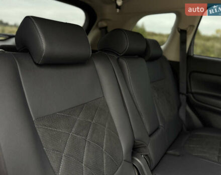 Серый Мицубиси Аутлендер, объемом двигателя 2.2 л и пробегом 152 тыс. км за 17500 $, фото 71 на Automoto.ua