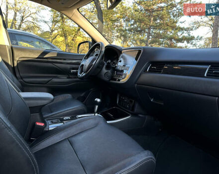 Серый Мицубиси Аутлендер, объемом двигателя 2.4 л и пробегом 167 тыс. км за 15999 $, фото 15 на Automoto.ua