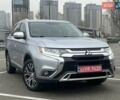 Серый Мицубиси Аутлендер, объемом двигателя 2.36 л и пробегом 120 тыс. км за 16100 $, фото 2 на Automoto.ua