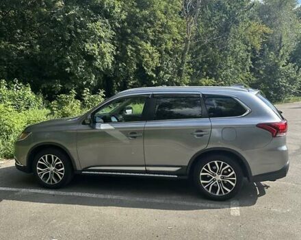 Серый Мицубиси Аутлендер, объемом двигателя 2.36 л и пробегом 85 тыс. км за 17500 $, фото 19 на Automoto.ua