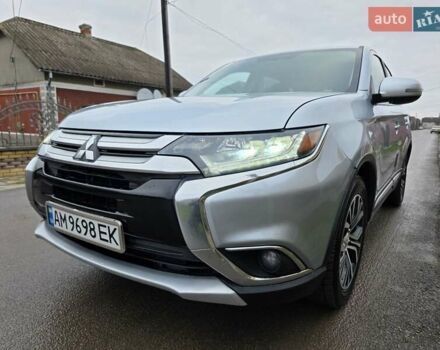 Серый Мицубиси Аутлендер, объемом двигателя 2.36 л и пробегом 170 тыс. км за 13800 $, фото 16 на Automoto.ua