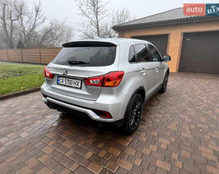 Серый Мицубиси Аутлендер, объемом двигателя 2 л и пробегом 161 тыс. км за 15500 $, фото 9 на Automoto.ua