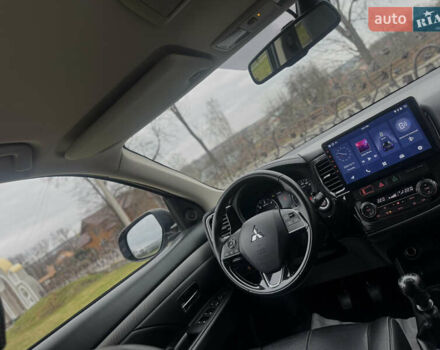 Серый Мицубиси Аутлендер, объемом двигателя 2.2 л и пробегом 152 тыс. км за 17800 $, фото 73 на Automoto.ua