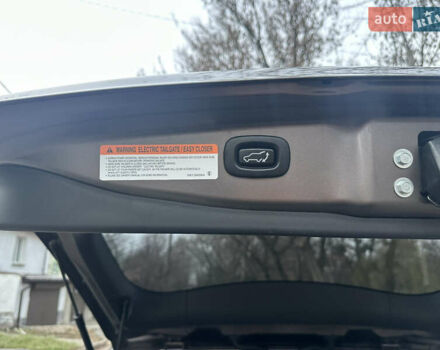 Сірий Міцубісі Аутлендер, об'ємом двигуна 2.36 л та пробігом 48 тис. км за 18000 $, фото 6 на Automoto.ua