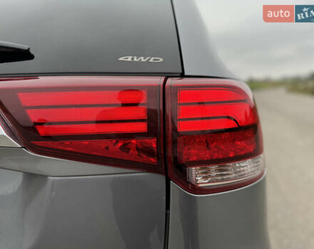 Серый Мицубиси Аутлендер, объемом двигателя 2.2 л и пробегом 152 тыс. км за 17500 $, фото 26 на Automoto.ua