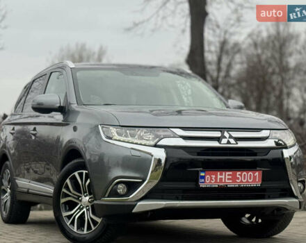 Серый Мицубиси Аутлендер, объемом двигателя 2.2 л и пробегом 152 тыс. км за 17800 $, фото 2 на Automoto.ua
