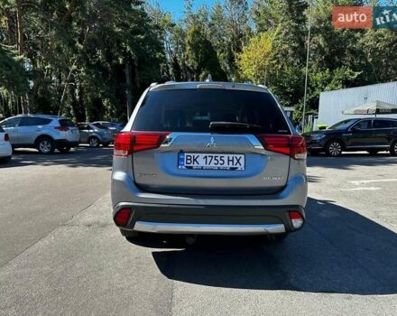 Сірий Міцубісі Аутлендер, об'ємом двигуна 2.2 л та пробігом 203 тис. км за 19500 $, фото 5 на Automoto.ua