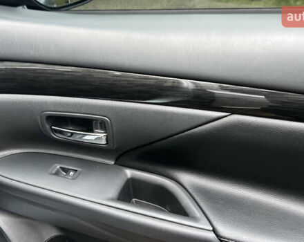 Серый Мицубиси Аутлендер, объемом двигателя 2.4 л и пробегом 189 тыс. км за 16950 $, фото 101 на Automoto.ua