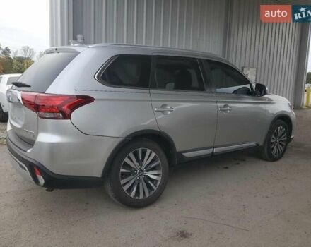 Серый Мицубиси Аутлендер, объемом двигателя 2.36 л и пробегом 154 тыс. км за 2700 $, фото 2 на Automoto.ua