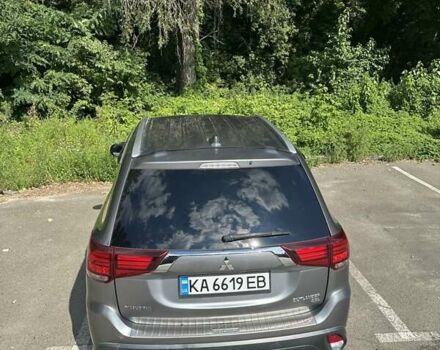 Серый Мицубиси Аутлендер, объемом двигателя 2.36 л и пробегом 85 тыс. км за 17500 $, фото 16 на Automoto.ua