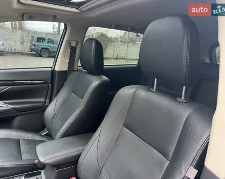 Серый Мицубиси Аутлендер, объемом двигателя 2.4 л и пробегом 189 тыс. км за 16950 $, фото 52 на Automoto.ua