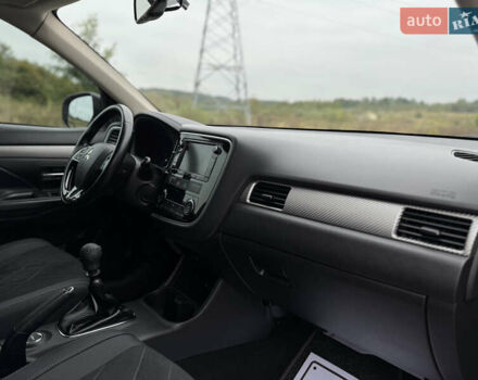 Серый Мицубиси Аутлендер, объемом двигателя 2.2 л и пробегом 152 тыс. км за 17500 $, фото 64 на Automoto.ua