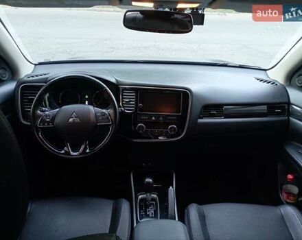 Серый Мицубиси Аутлендер, объемом двигателя 2.4 л и пробегом 87 тыс. км за 16500 $, фото 17 на Automoto.ua